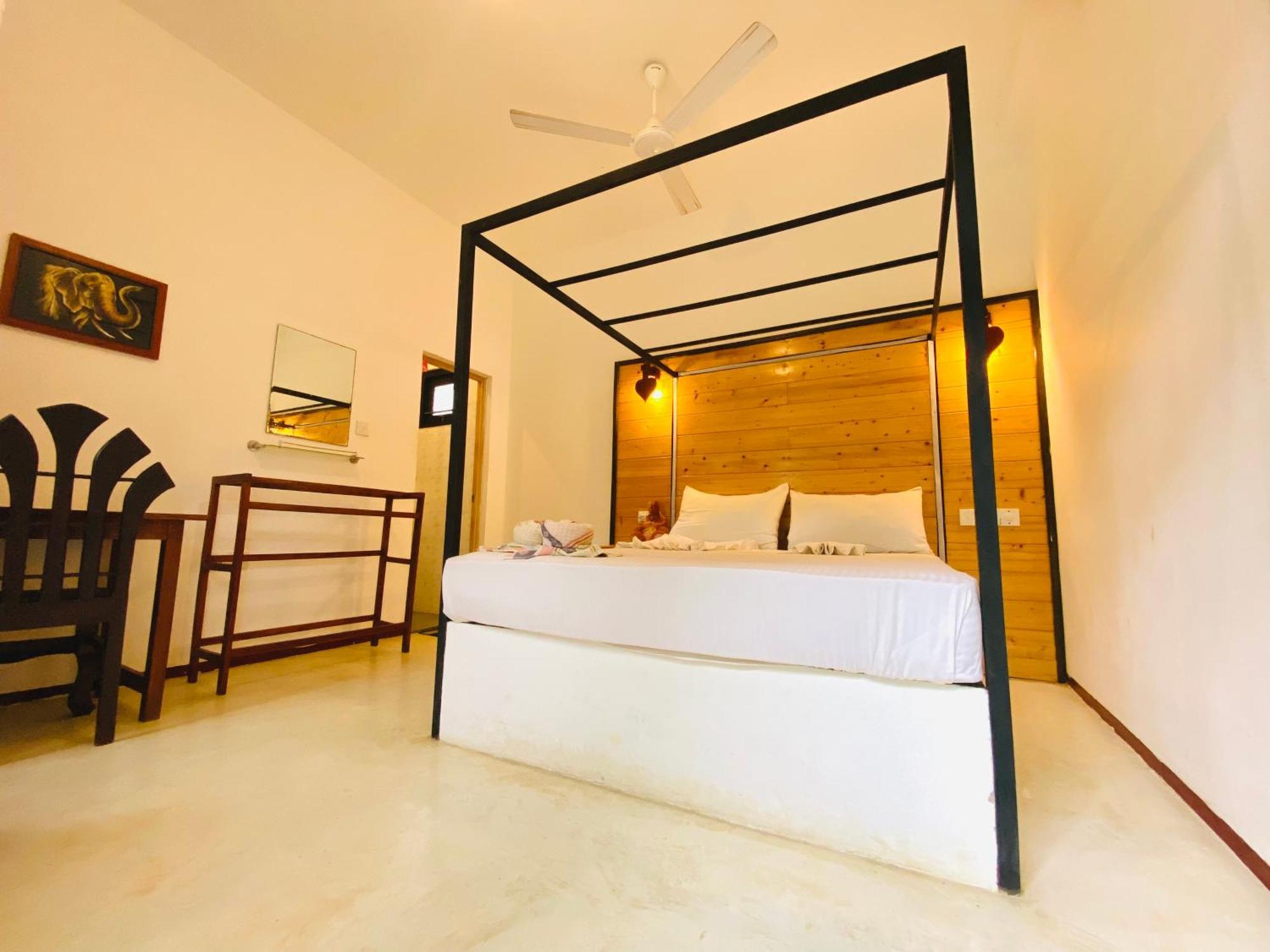 Rekawa Turtle Gate Hotel Tangalle Luaran gambar