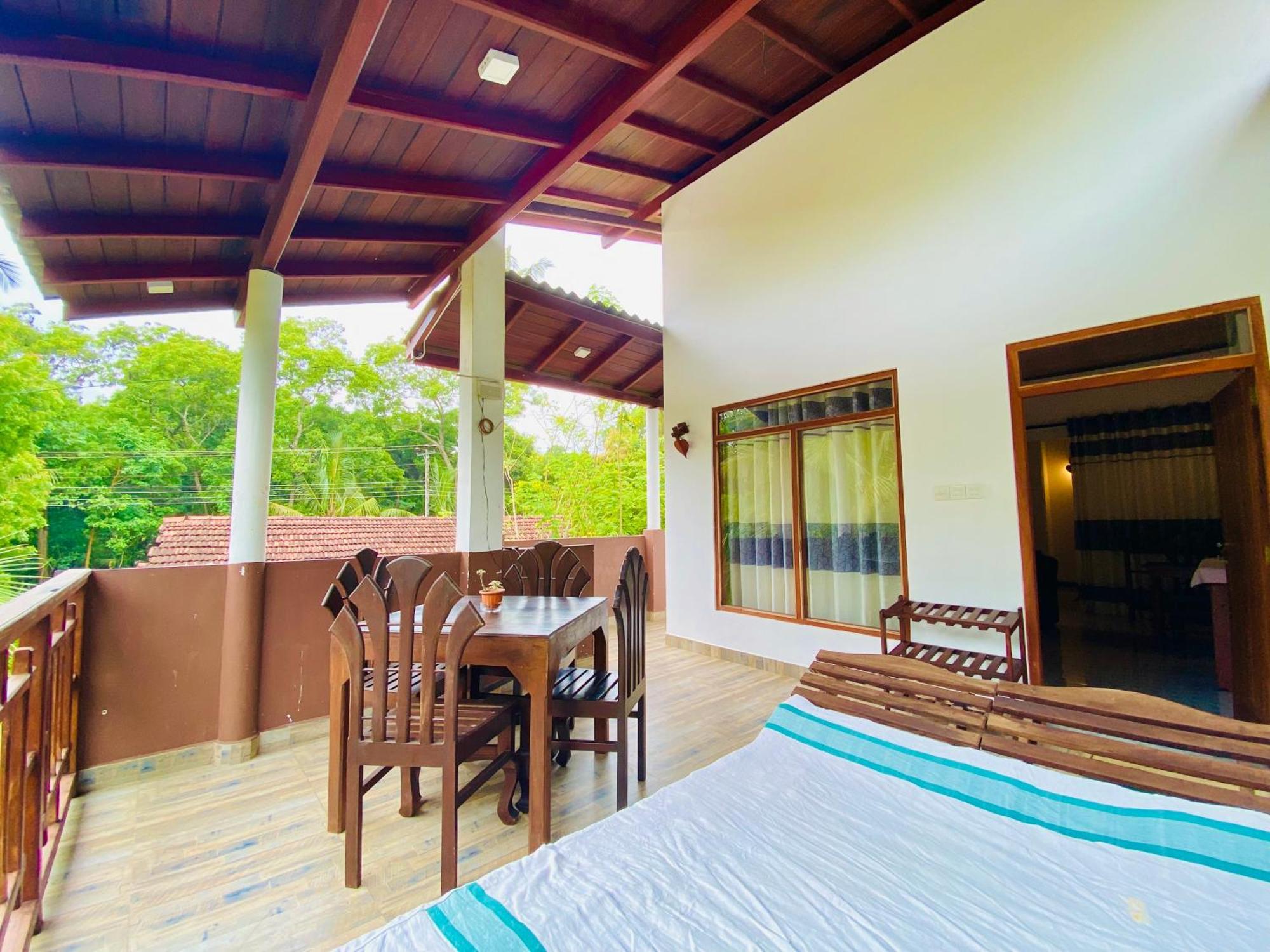 Rekawa Turtle Gate Hotel Tangalle Luaran gambar