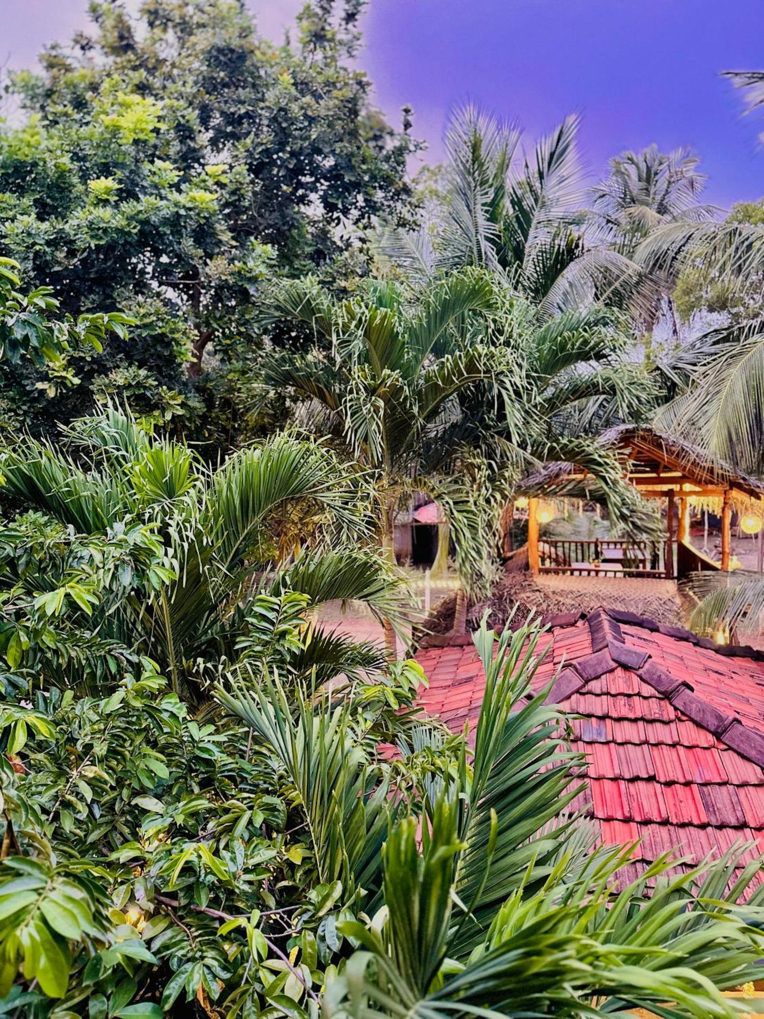 Rekawa Turtle Gate Hotel Tangalle Luaran gambar